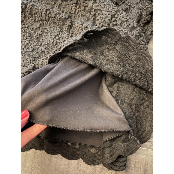 Coldwater Creek High Neck Lace Long Sleeve Scalloped Top - Sz M - Picture 7 of 14